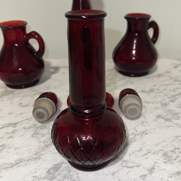 Vintage Empty 1970s Avon Ruby Red Decanters Set of 4 - Picture 4 of 5
